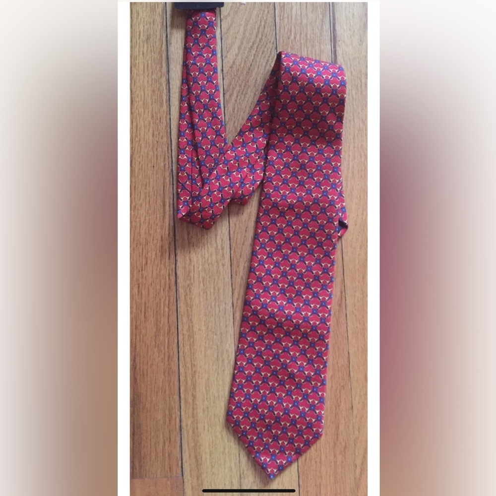 Brooks Brothers Basics Pure Silk Red Patterned Tie